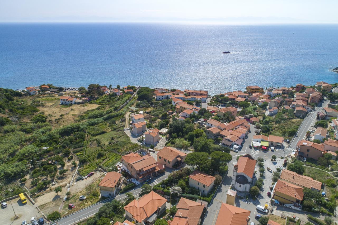 L'Ogliera Appartamenti Dell'Aia Pomonte Dış mekan fotoğraf